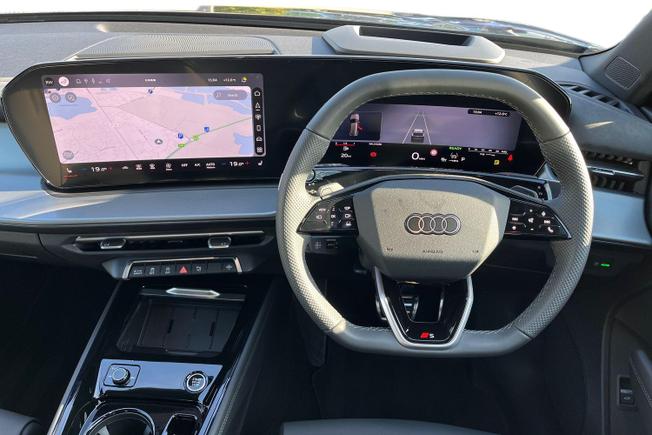 Audi Q3 Photo 11