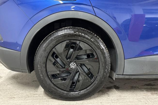 VOLKSWAGEN ID.4 Photo 5