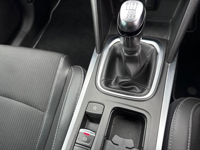 RENAULT Megane Photo 31