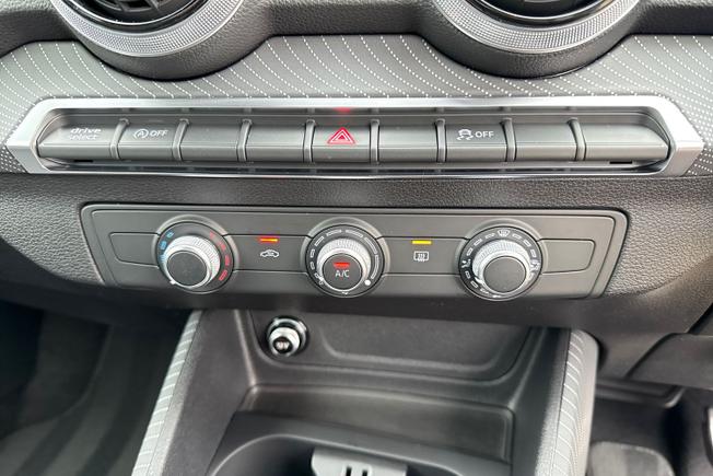 AUDI Q2 Photo 22