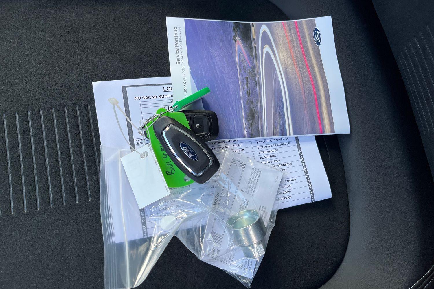 Ford KUGA Photo 21