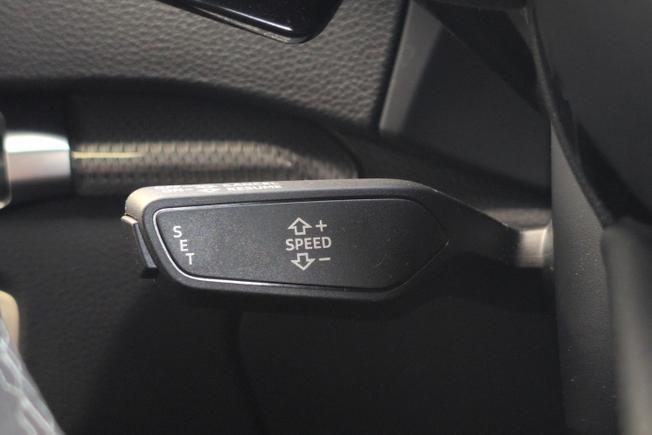 AUDI RS3 Photo 41