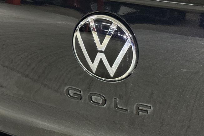 VOLKSWAGEN Golf Photo 37