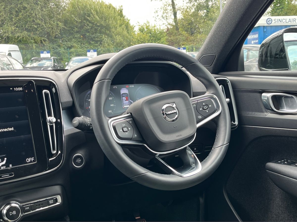 Volvo XC40 Photo 14