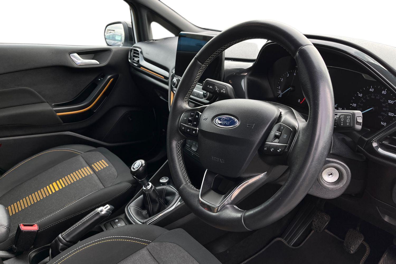 Ford Fiesta Photo 8