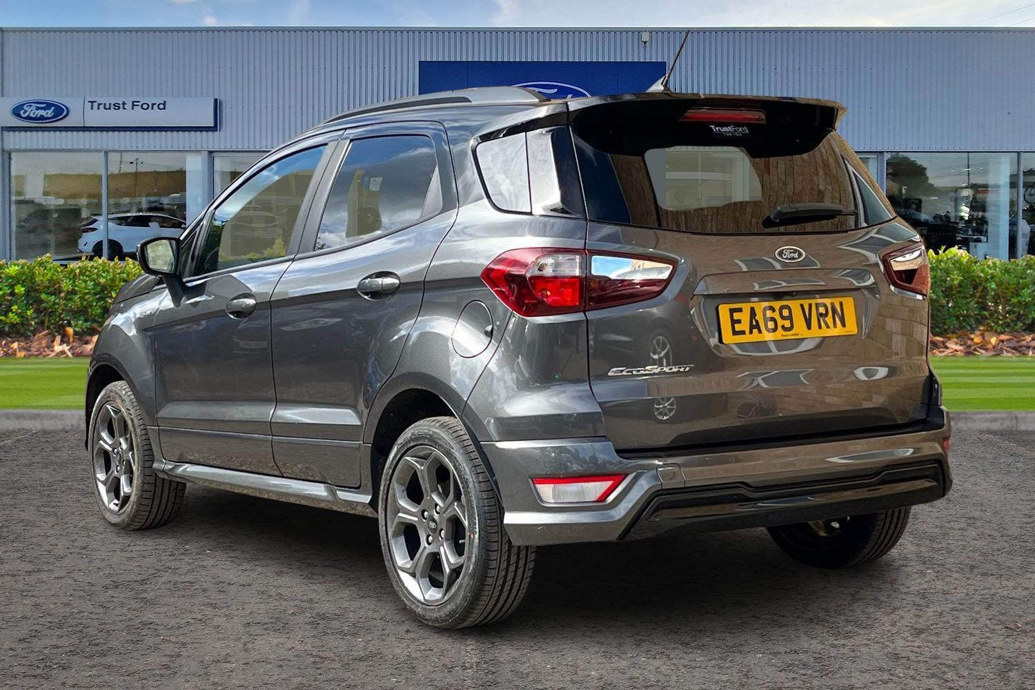 Ford ECOSPORT Photo 1