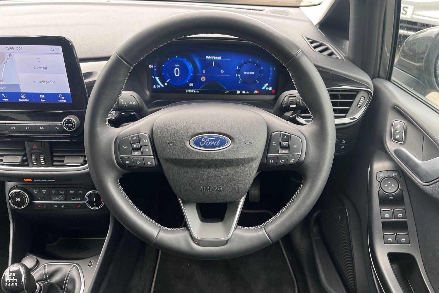 Ford FIESTA Photo 11