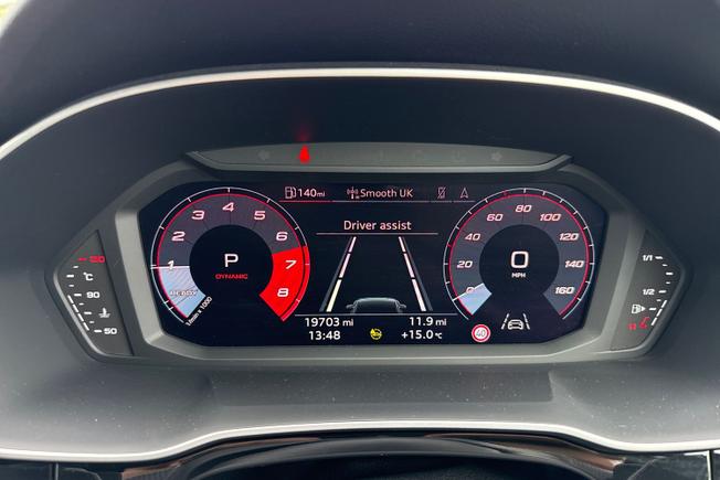 AUDI Q3 Photo 28