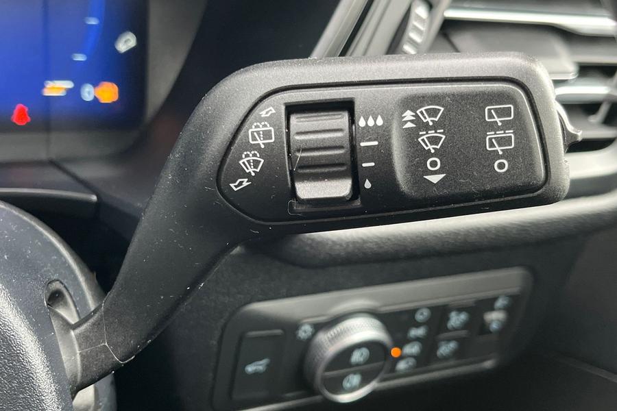 Ford Kuga Photo autoimg-5516aab6c9dab19db731551e51e9aaa0f497f408.jpg