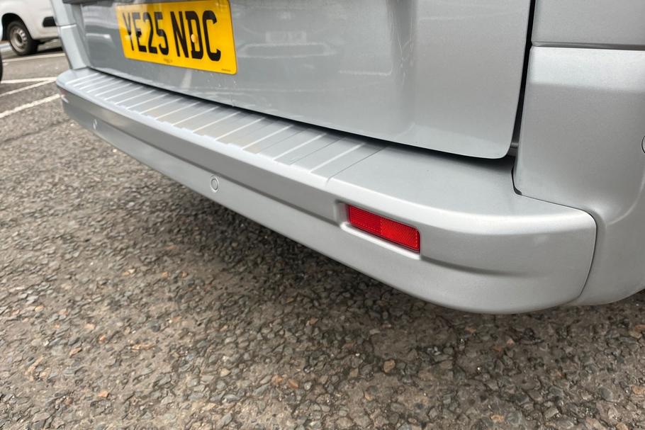 Used Renault Trafic YE25NDC 28