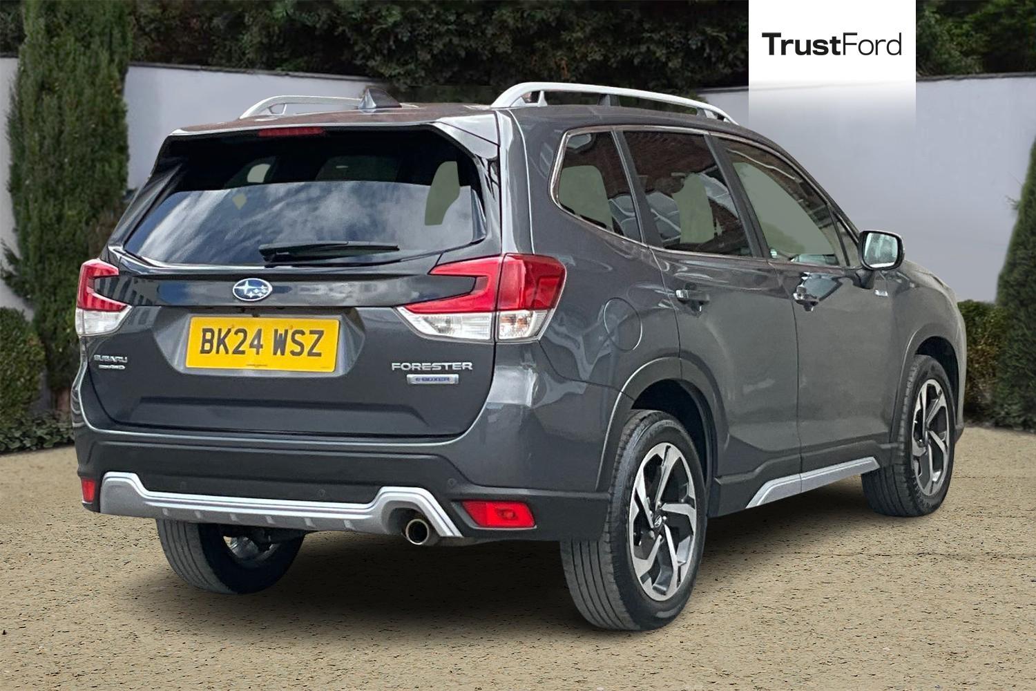 Subaru FORESTER Photo 3