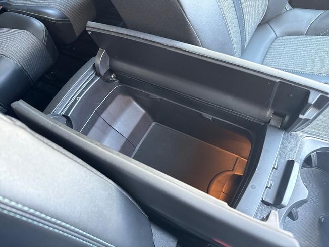 PEUGEOT 5008 Photo 57
