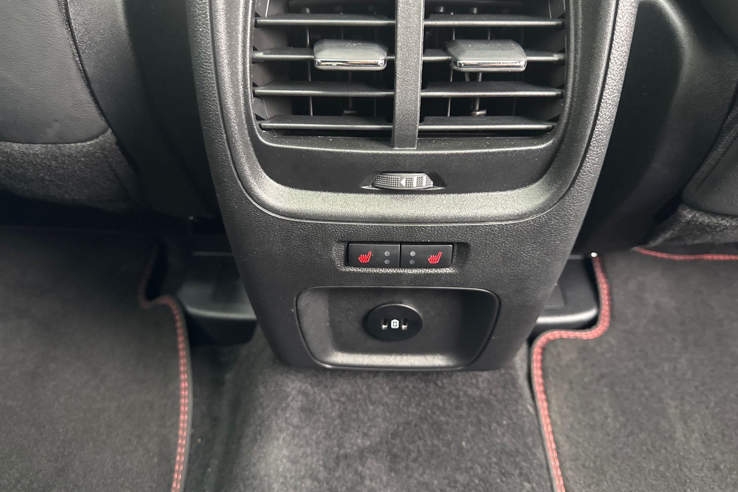 Ford KUGA Photo 39
