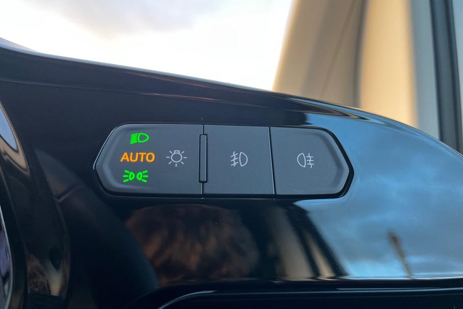 Used Ford TRANSIT CONNECT 9