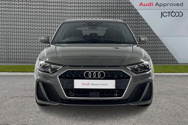 AUDI A1 Photo 8