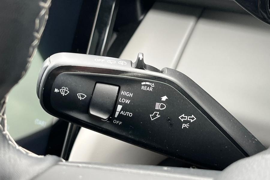 Ford Explorer Photo autoimg-55207ad1cefb183344876db653a2d71d03a9abdb.jpg