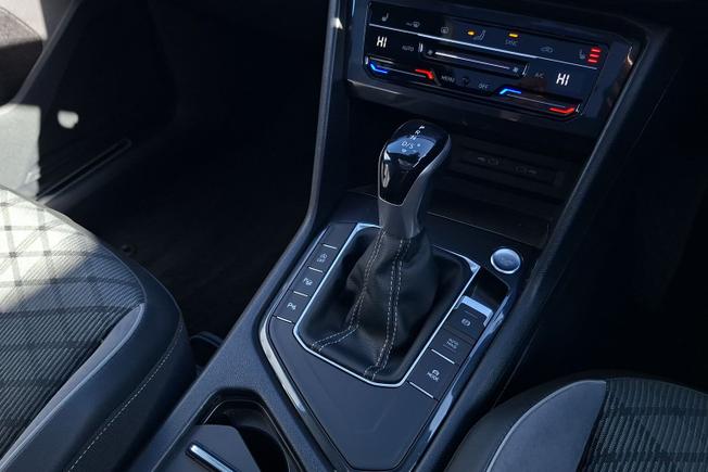 VOLKSWAGEN Tiguan Photo 21