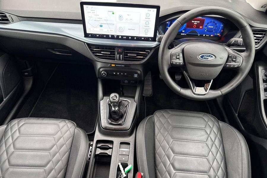 Ford FOCUS Photo autoimg-5528c44093235a37471b2d3d6263d54654426077.jpg