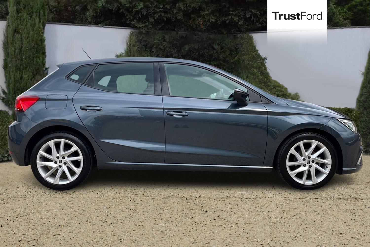 SEAT Ibiza Photo 2