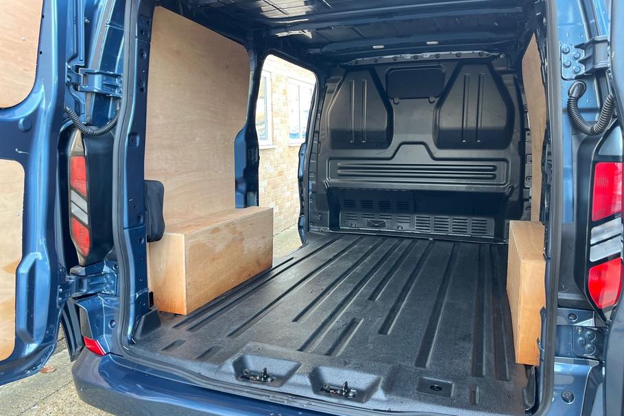 Used FORD TRANSIT CUSTOM WN75ASO 22