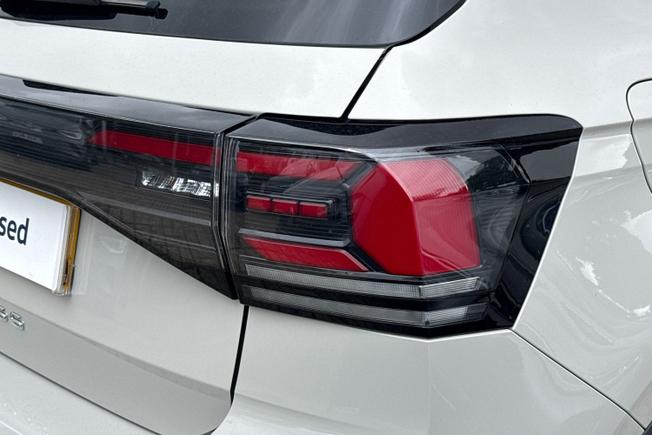 VOLKSWAGEN T-Cross Photo 18
