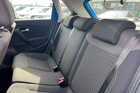 Volkswagen Polo Photo autoimg-553035b82db224f553f46c11d4fc86f6696d77b0.jpg