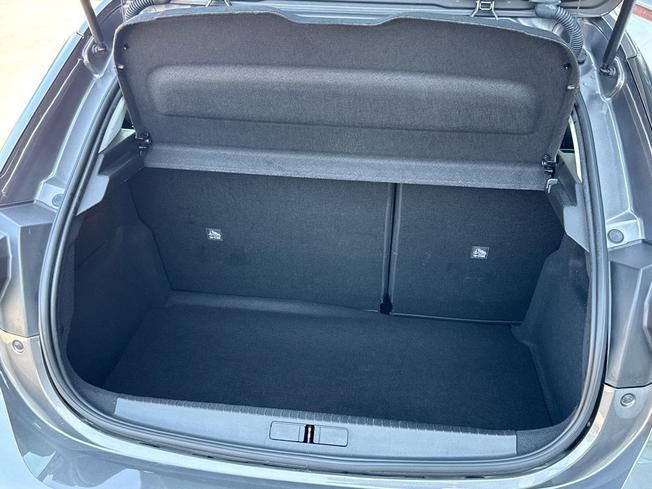 VAUXHALL Corsa Photo 12