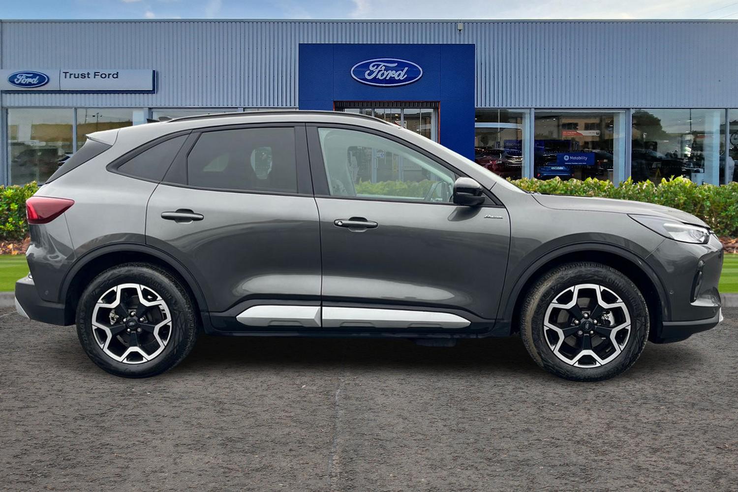 Ford KUGA Photo 2