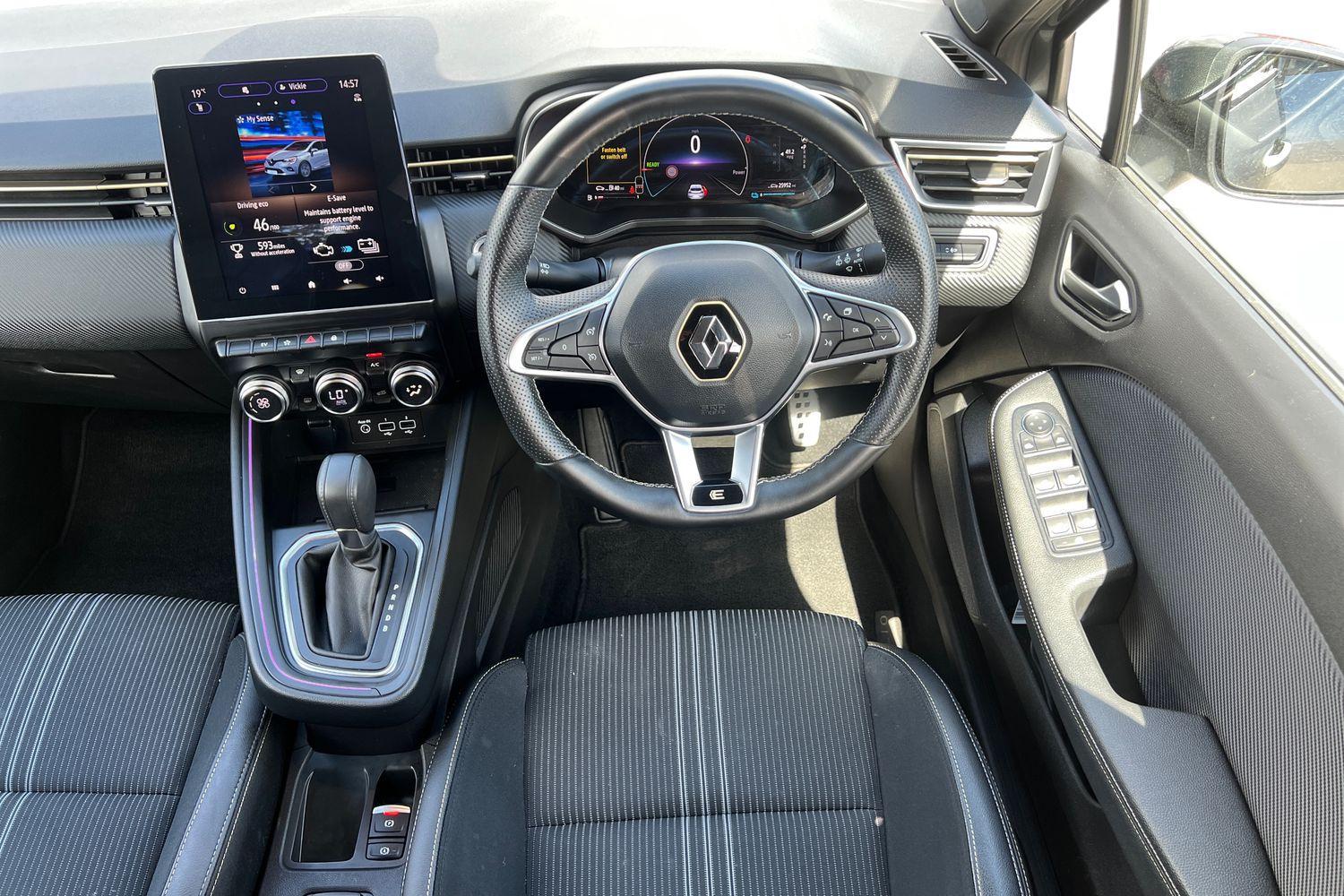 Renault CLIO Photo 10