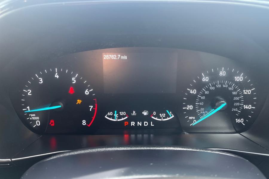 Ford FOCUS Photo autoimg-553b159c4604d8a45eb04be562a5e8004831b365.jpg