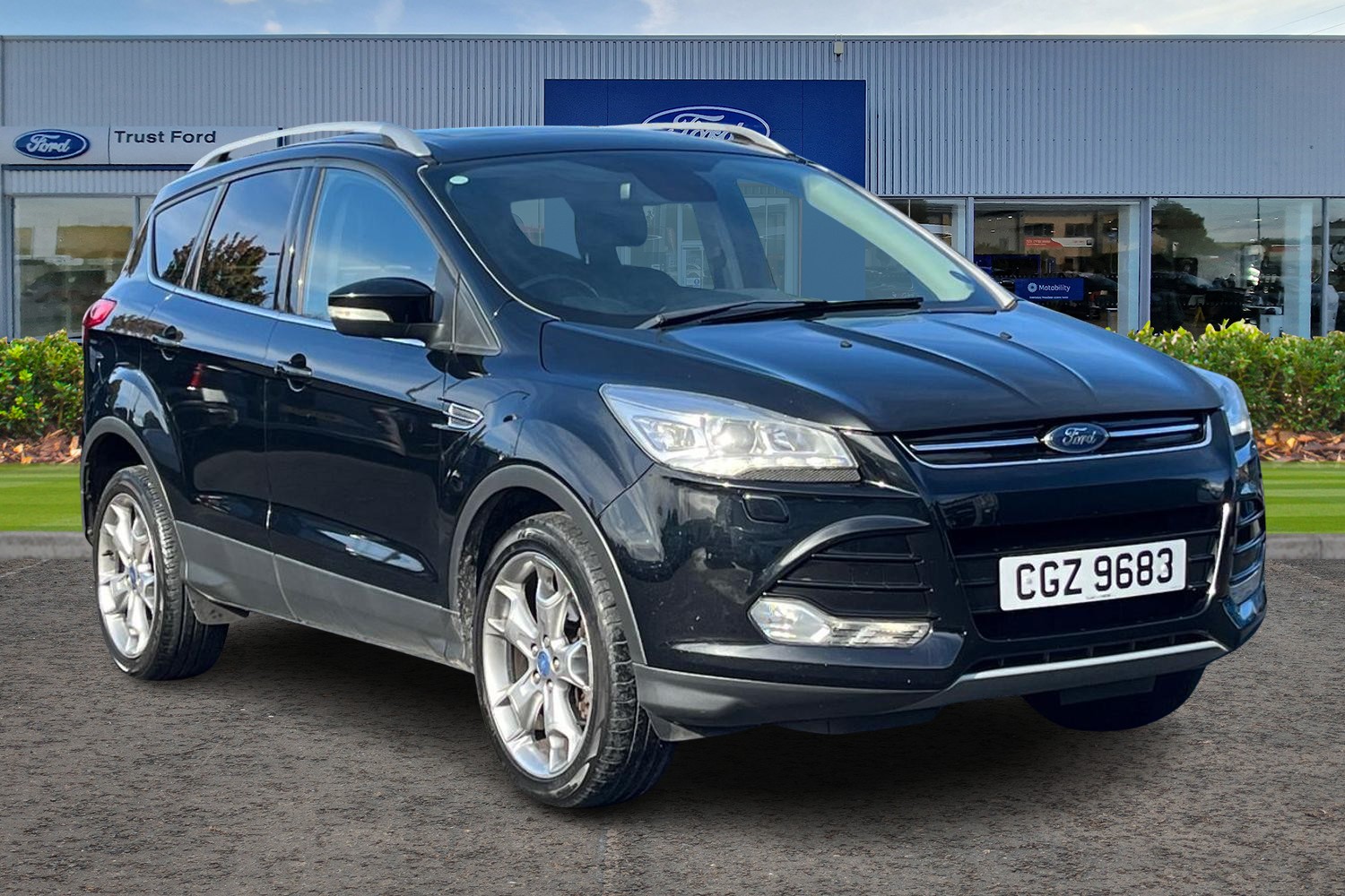 Ford KUGA Photo 0