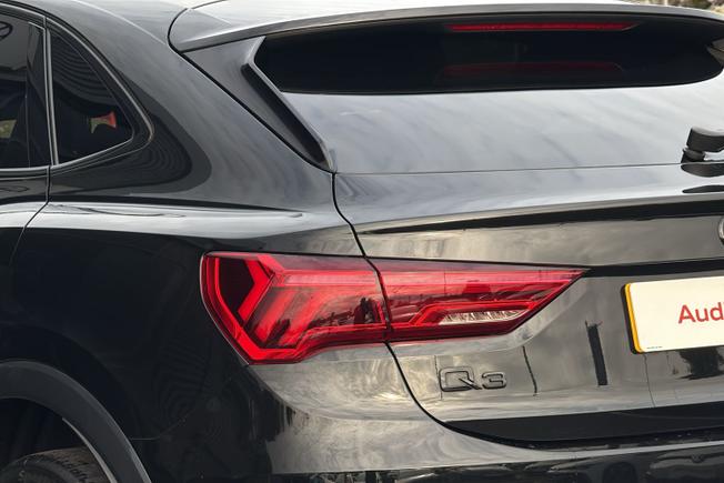 Audi Q3 Photo 49