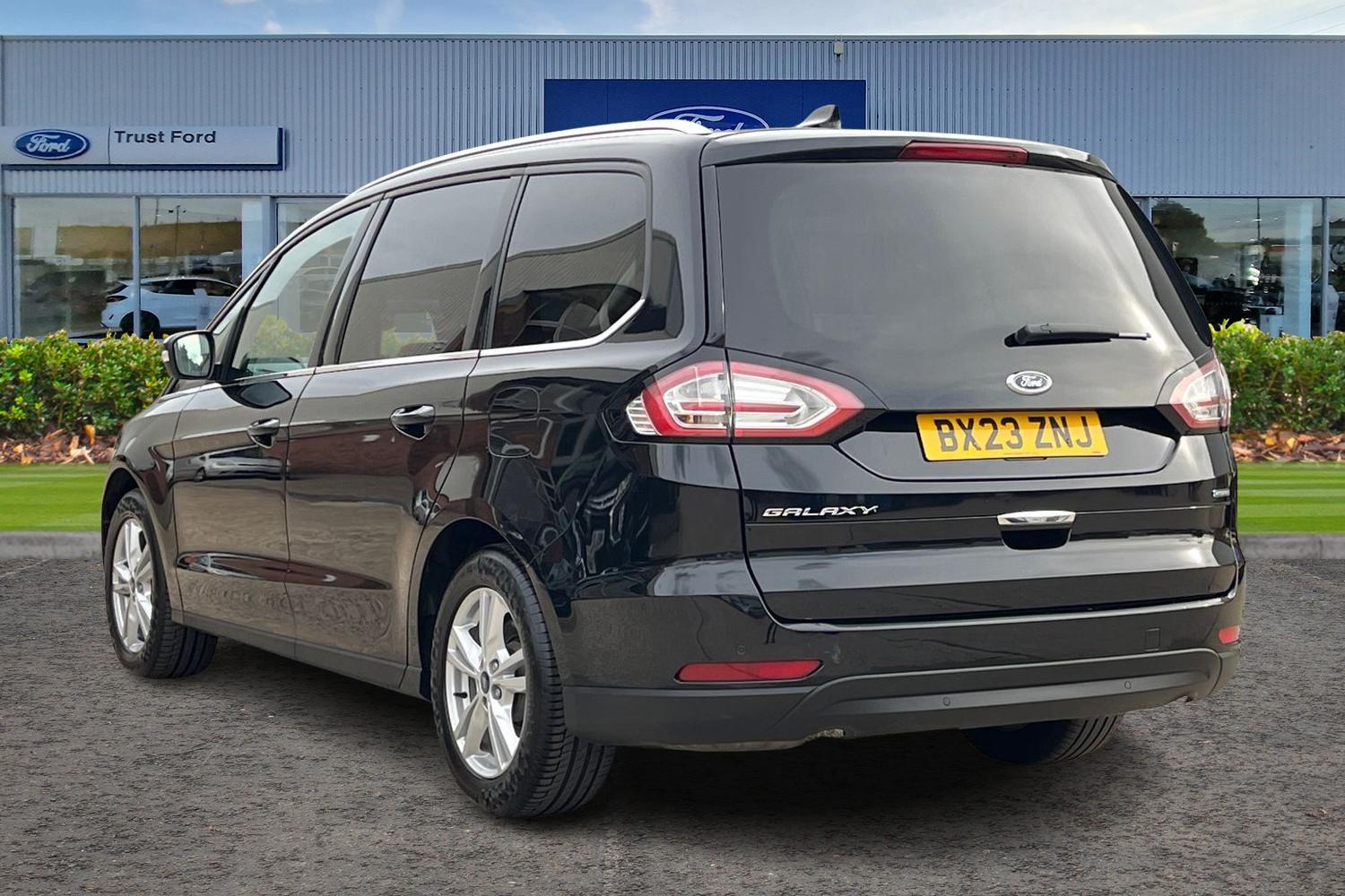 Ford Galaxy Photo 1