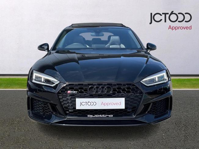 AUDI RS5 Photo 8