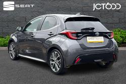 TOYOTA Yaris Photo 3