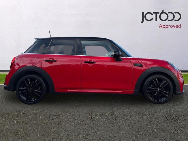 MINI Hatch Photo 4