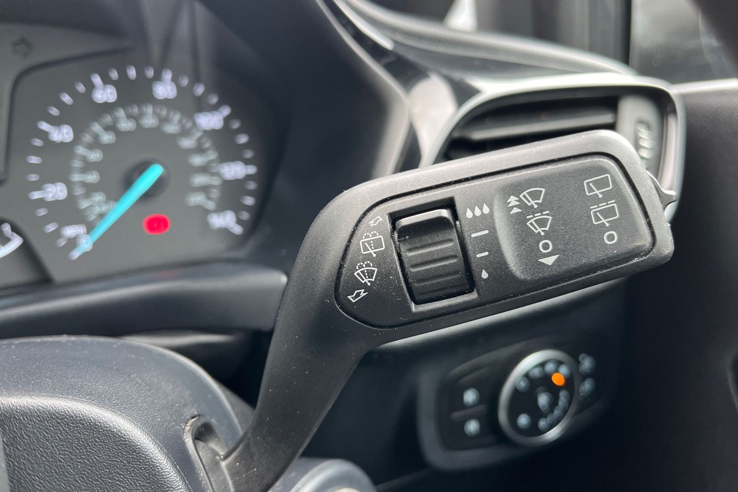 Ford Fiesta Photo 14