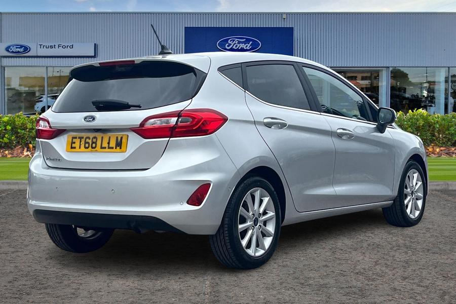 Ford Fiesta Photo autoimg-5552ee7acc424be6af74320ee370fb84c322ad7e.jpg