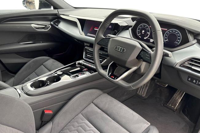 AUDI S E-Tron Gt Photo 6
