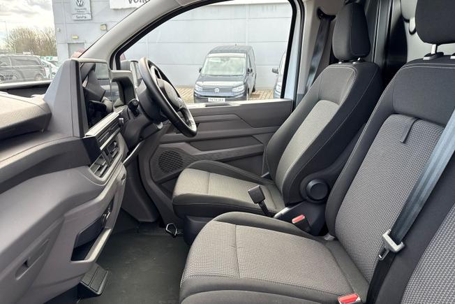 VOLKSWAGEN E-Transporter Photo 28