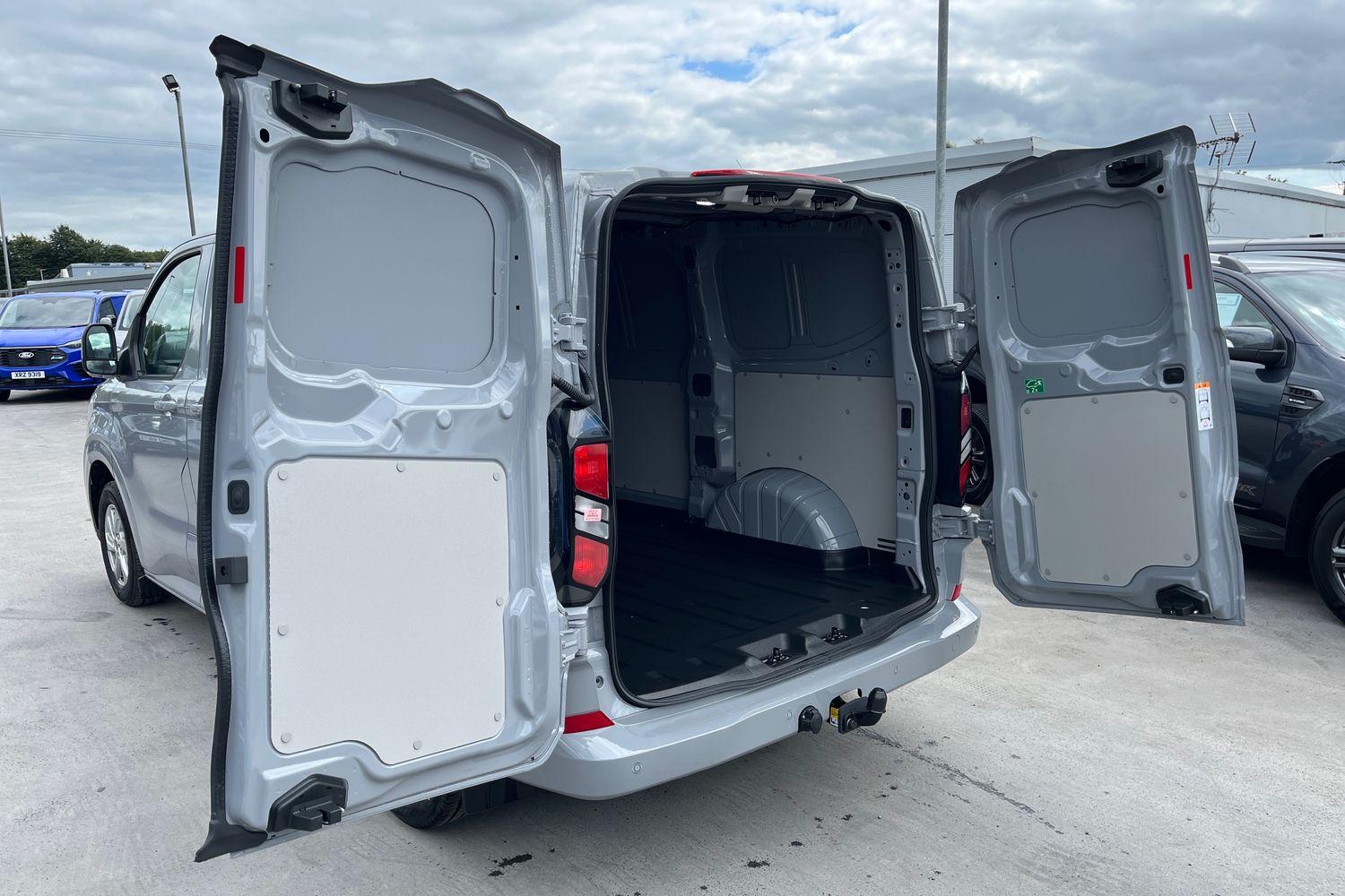Ford Transit Custom Photo 8