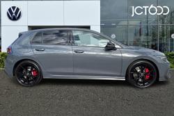 VOLKSWAGEN Golf Photo 4