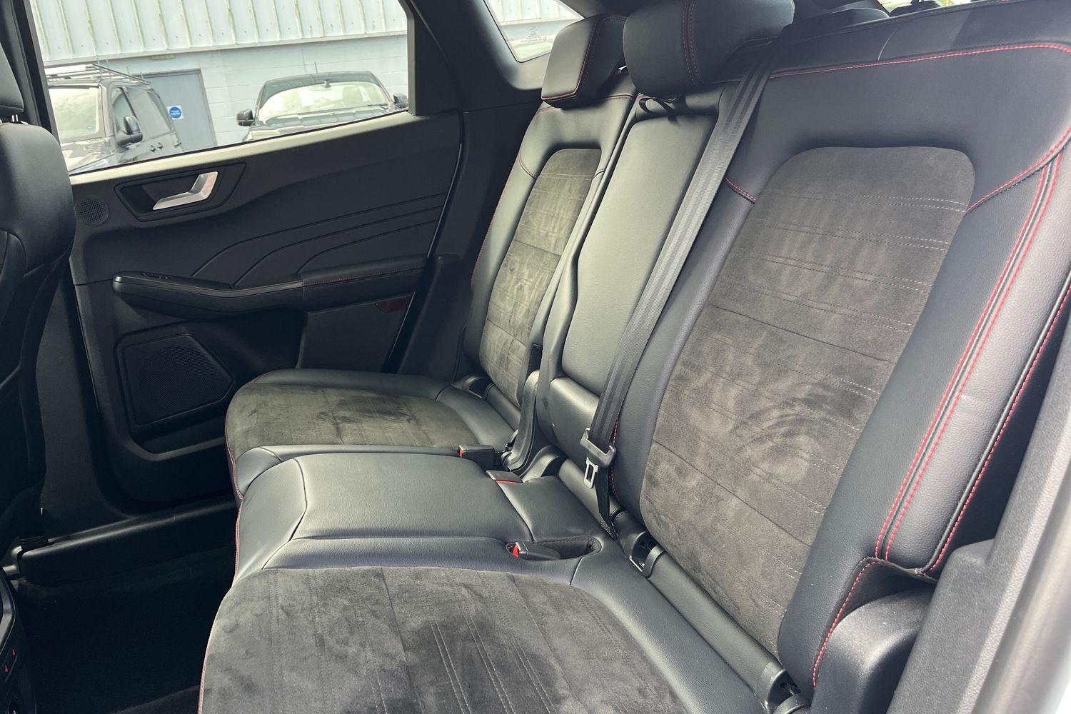 Ford KUGA Photo 19