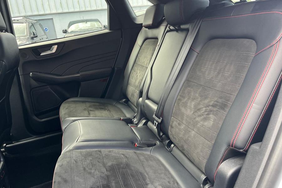 Ford KUGA Photo autoimg-555b5f8b7d543a9cd0bc524dff97f39134c235a6.jpg