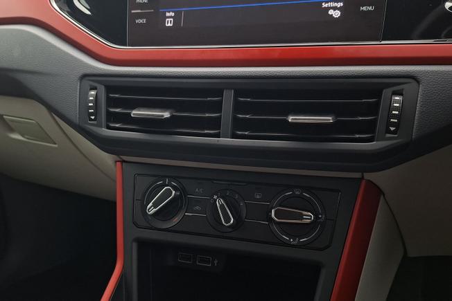 VOLKSWAGEN Polo Photo 35