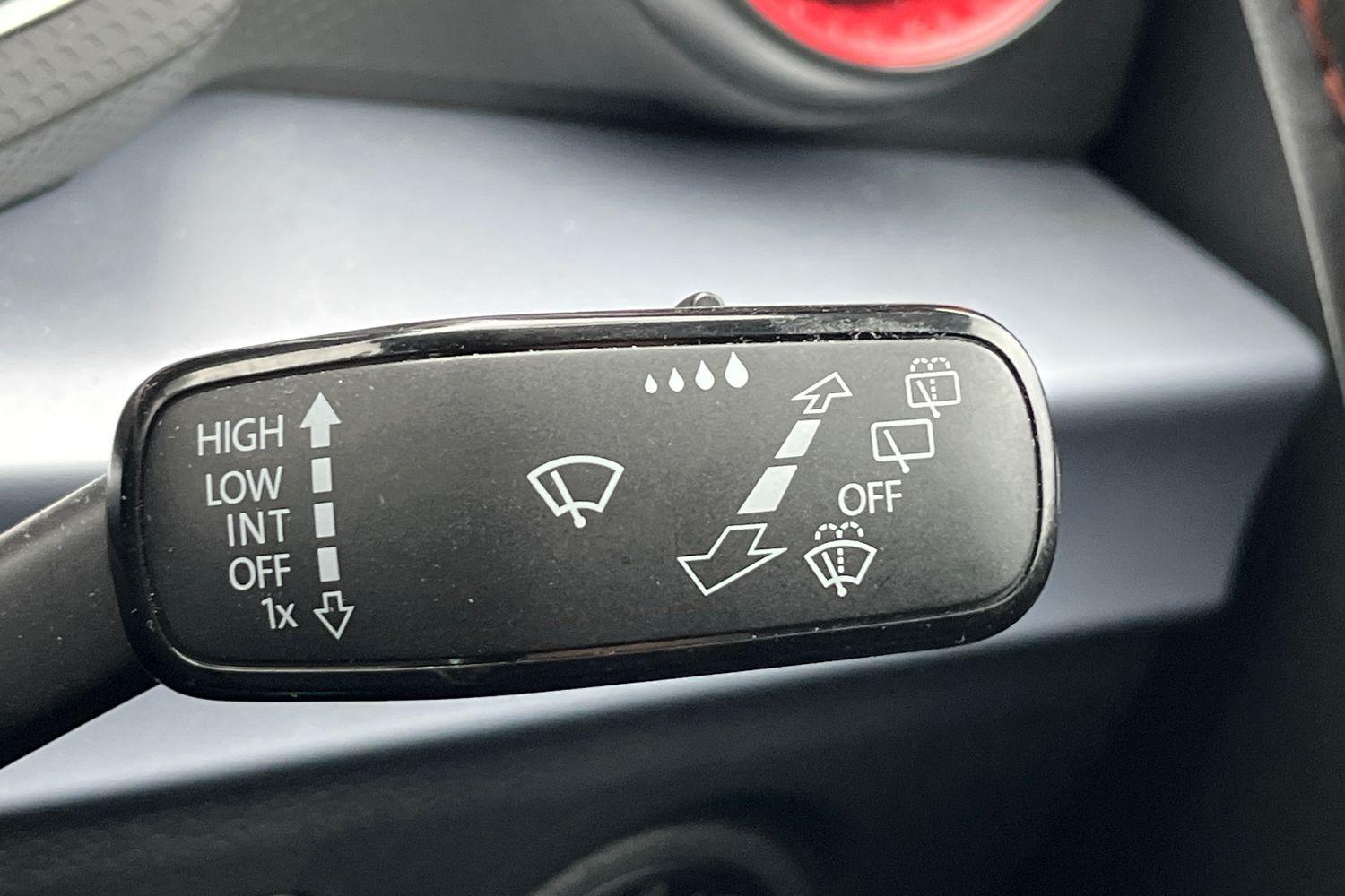 SEAT Ibiza Photo 14