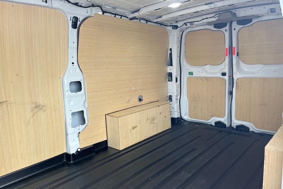 Used Ford TRANSIT CUSTOM DY25TNF 4