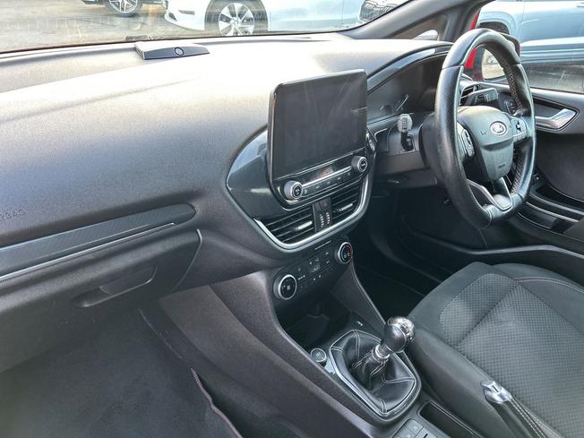 FORD Fiesta Photo 39