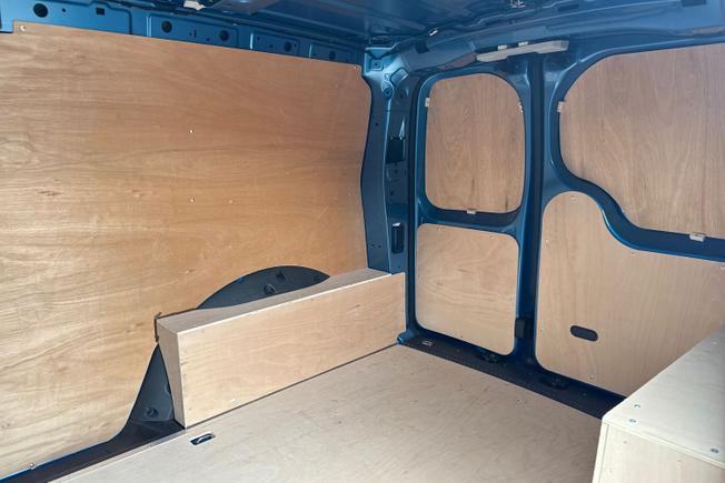 VOLKSWAGEN Caddy Photo 9