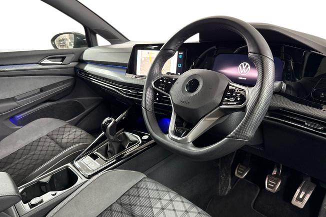 VOLKSWAGEN Golf Photo 6